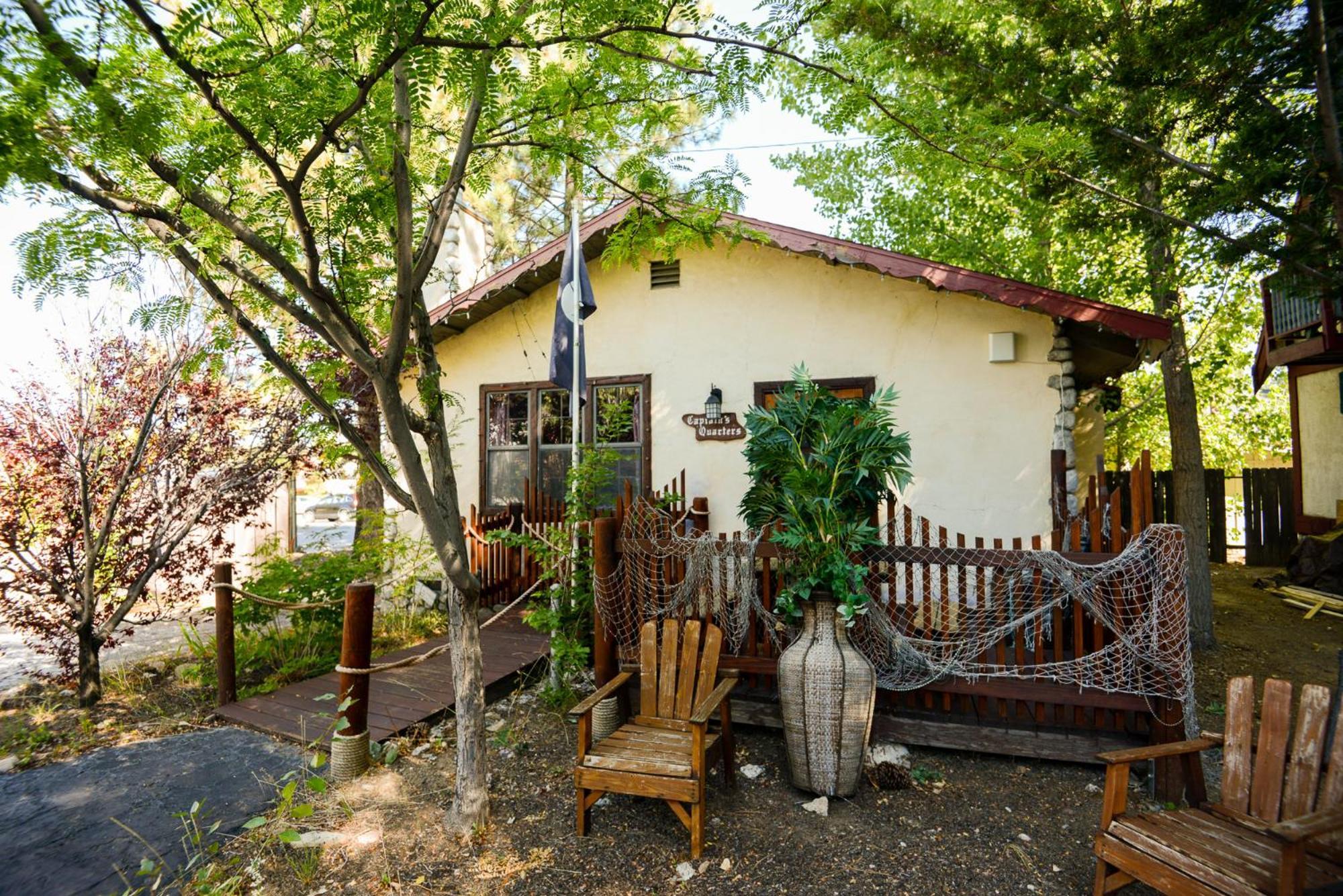 Castle Wood Theme Cottages- Couples Only Big Bear Lake Kültér fotó