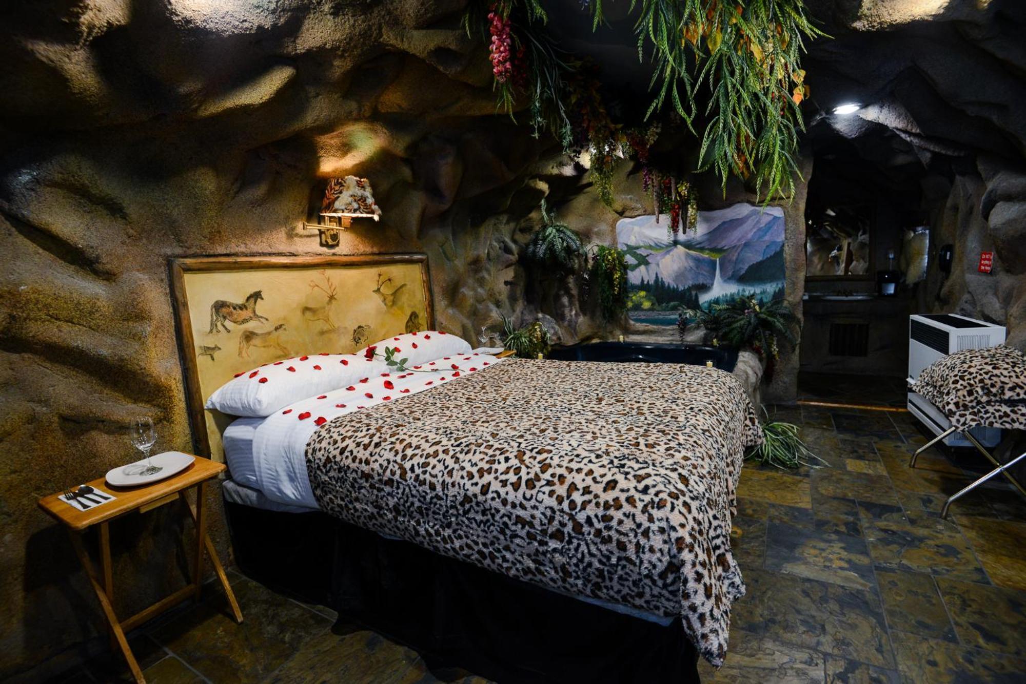Castle Wood Theme Cottages- Couples Only Big Bear Lake Kültér fotó