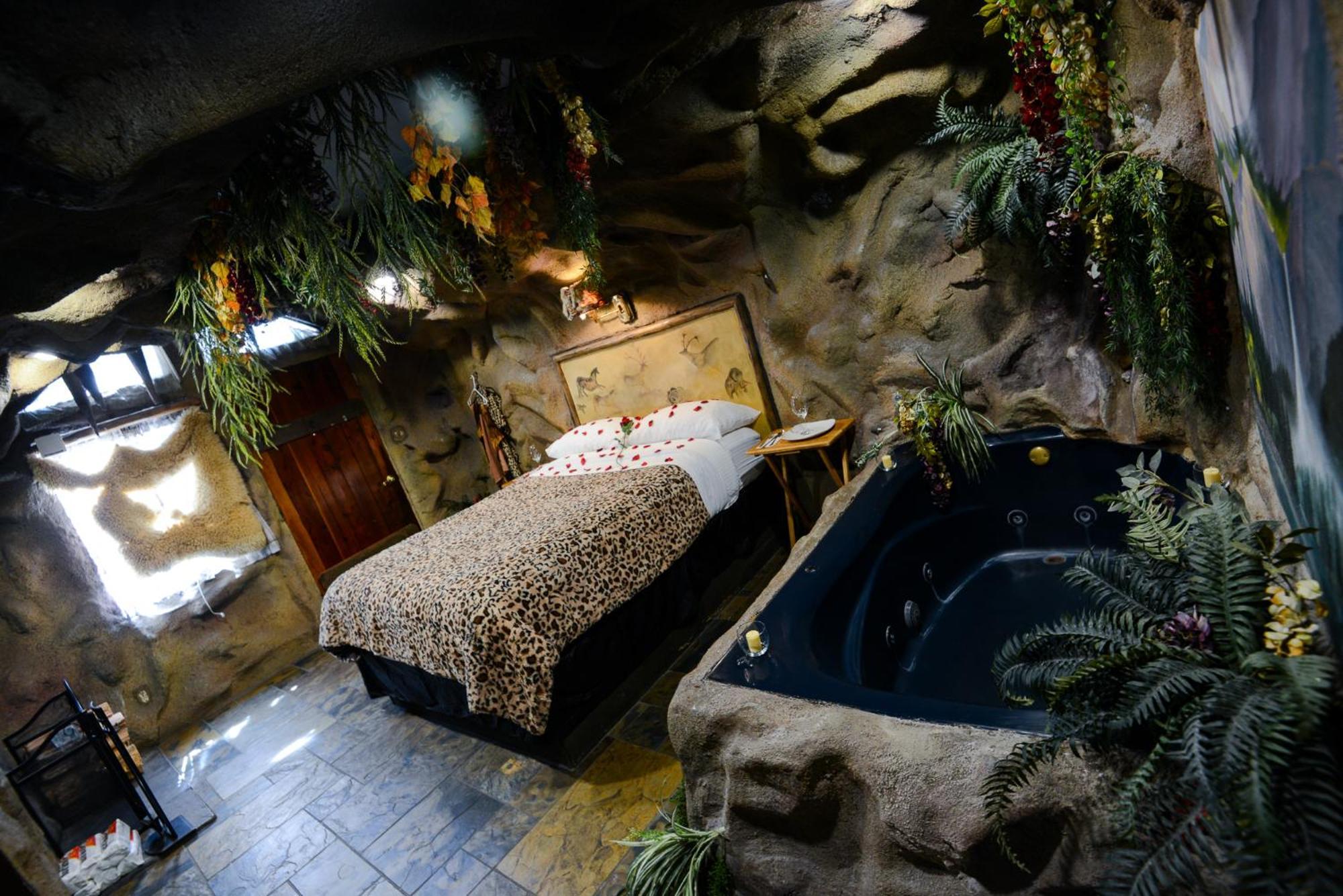 Castle Wood Theme Cottages- Couples Only Big Bear Lake Kültér fotó