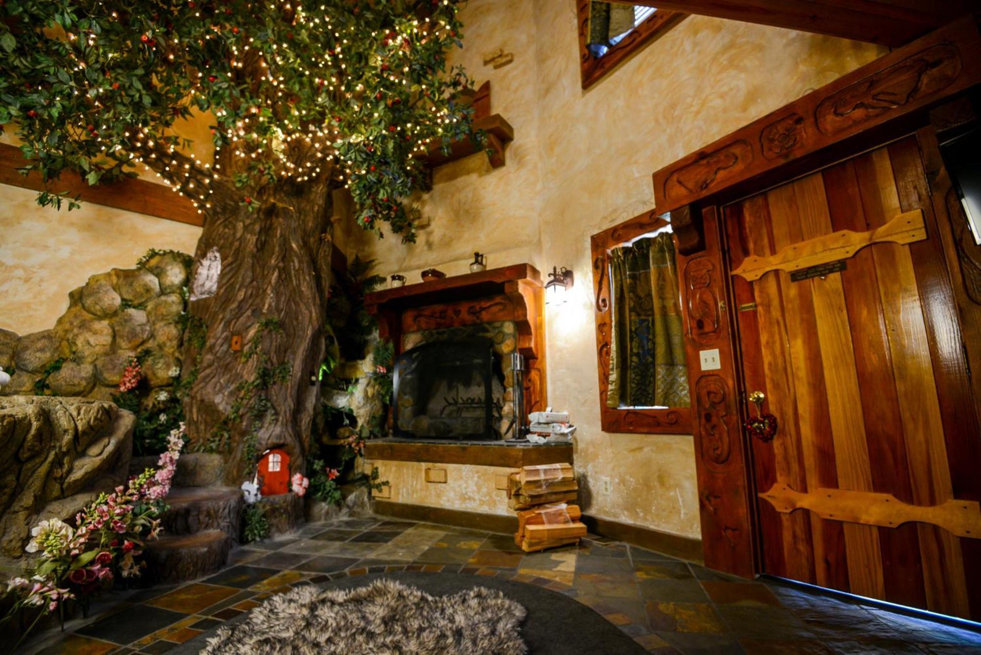 Castle Wood Theme Cottages- Couples Only Big Bear Lake Kültér fotó